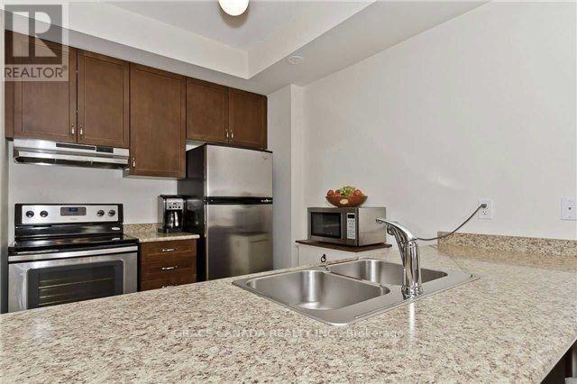 9 - 2435 Greenwich Drive, Oakville, Ontario  L6M 0S4 - Photo 4 - W12212312