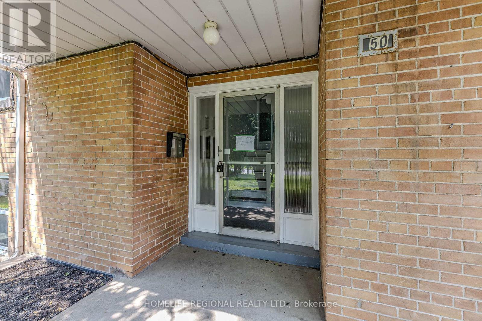 50 Cuffley Crescent N, Toronto (Downsview-Roding-Cfb), Ontario  M3K 1Y2 - Photo 2 - W12212320
