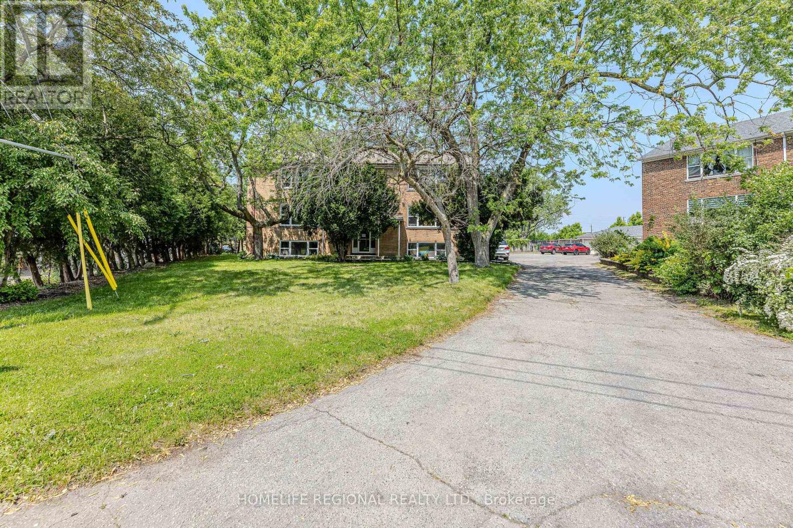 50 Cuffley Crescent N, Toronto (Downsview-Roding-Cfb), Ontario  M3K 1Y2 - Photo 3 - W12212320