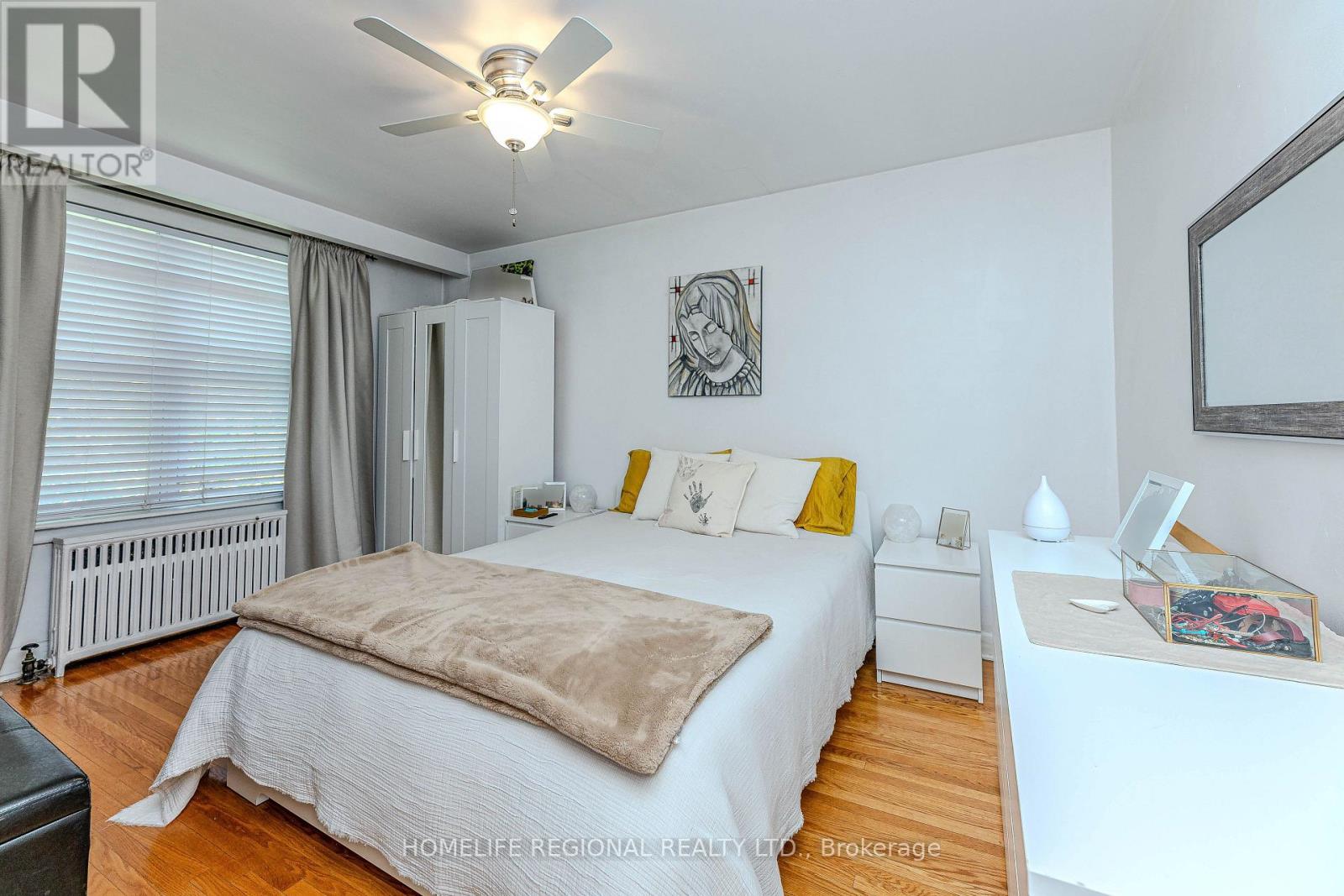 50 Cuffley Crescent N, Toronto (Downsview-Roding-Cfb), Ontario  M3K 1Y2 - Photo 30 - W12212320