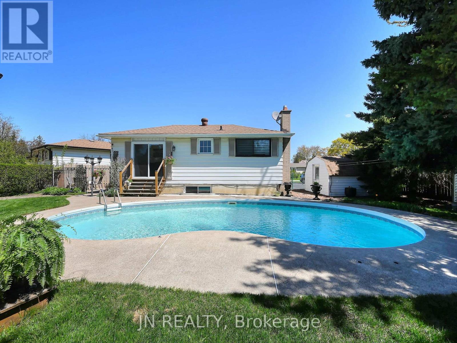 27 Finchley Crescent, Brampton (Southgate), Ontario  L6T 3P5 - Photo 36 - W12212325