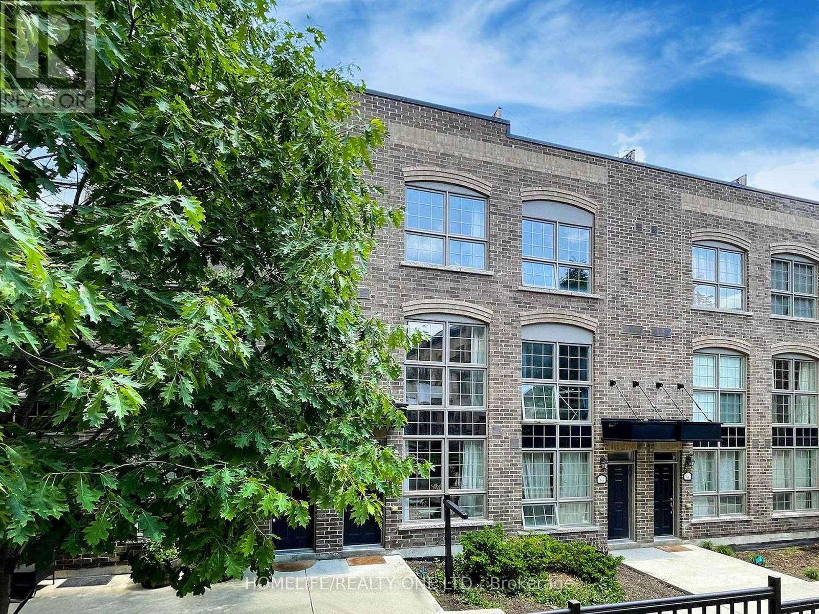 TH 52 - 220 BRANDON AVENUE, Toronto, Ontario