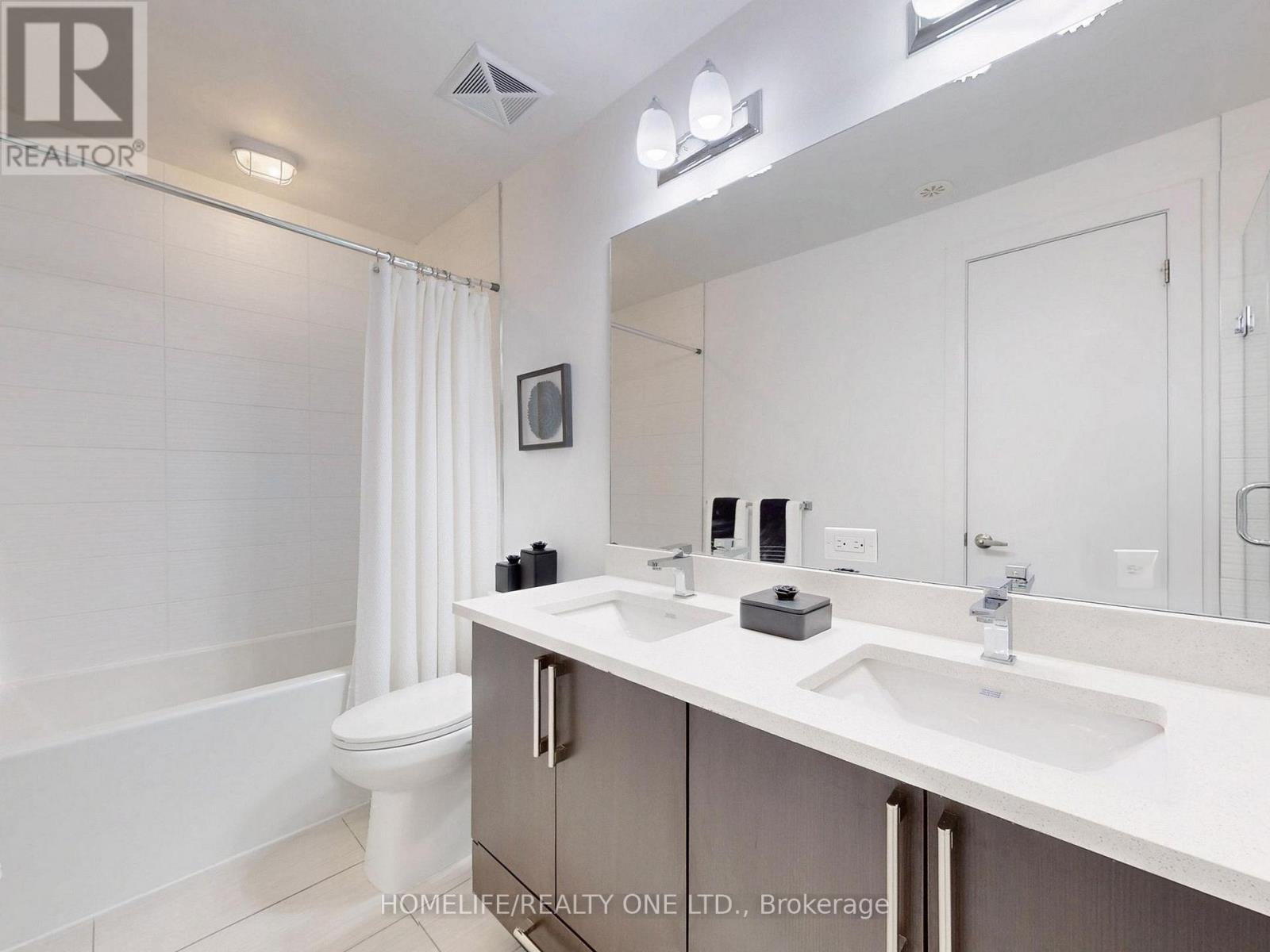 Th 52 - 220 Brandon Avenue, Toronto (Dovercourt-Wallace Emerson-Junction), Ontario  M6H 0C5 - Photo 19 - W12212326