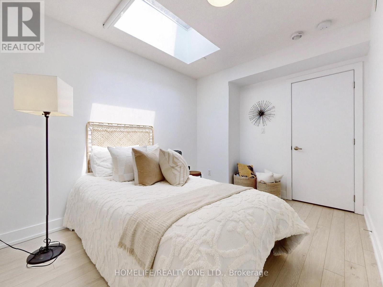 Th 52 - 220 Brandon Avenue, Toronto (Dovercourt-Wallace Emerson-Junction), Ontario  M6H 0C5 - Photo 25 - W12212326