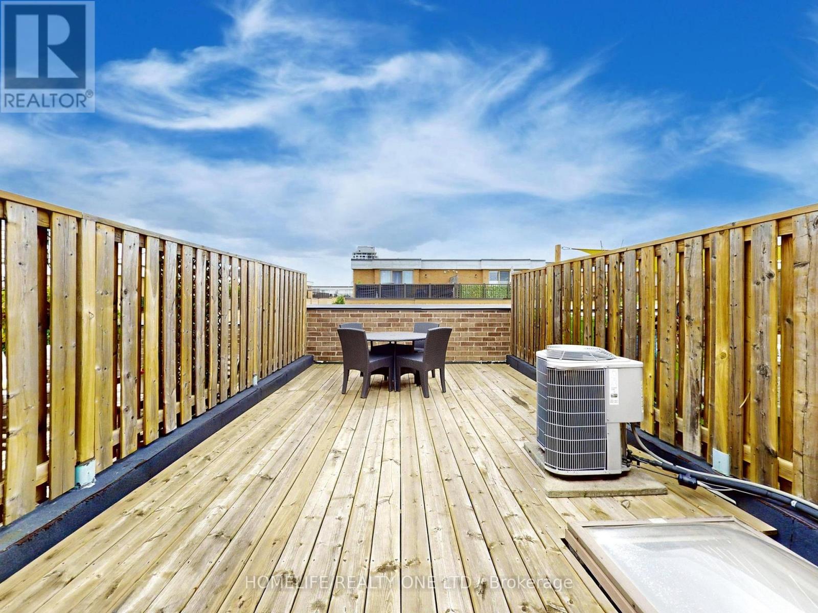 Th 52 - 220 Brandon Avenue, Toronto (Dovercourt-Wallace Emerson-Junction), Ontario  M6H 0C5 - Photo 33 - W12212326