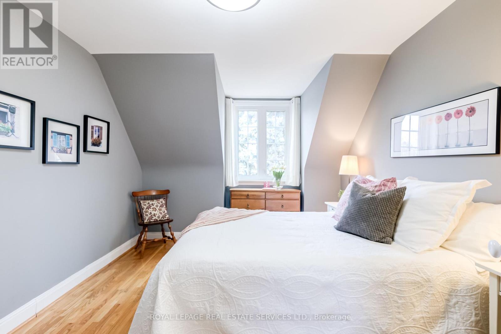 43 Bethnal Avenue, Toronto (Stonegate-Queensway), Ontario  M8Y 1Y8 - Photo 13 - W12212335