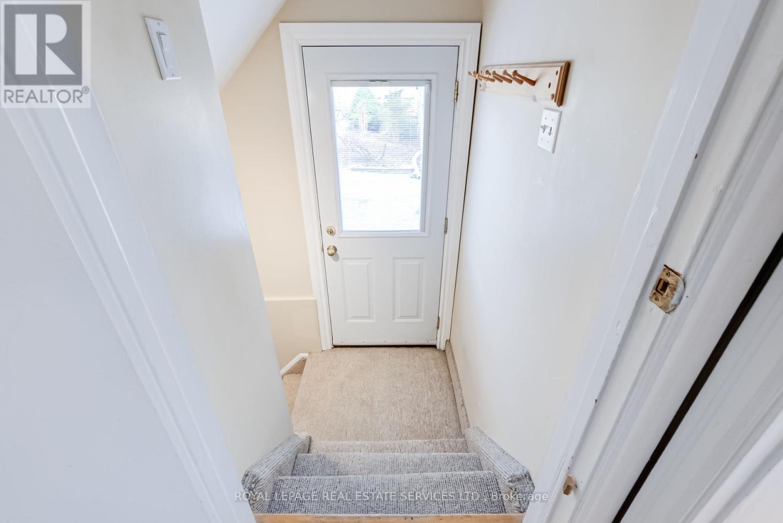 43 Bethnal Avenue, Toronto (Stonegate-Queensway), Ontario  M8Y 1Y8 - Photo 15 - W12212335