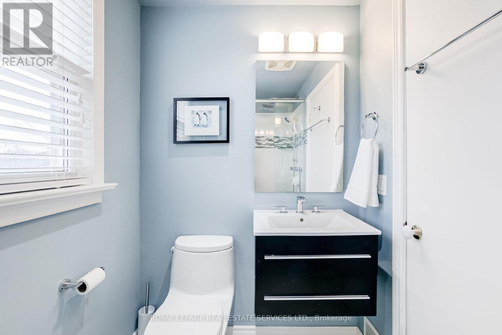 43 Bethnal Avenue, Toronto (Stonegate-Queensway), Ontario  M8Y 1Y8 - Photo 16 - W12212335