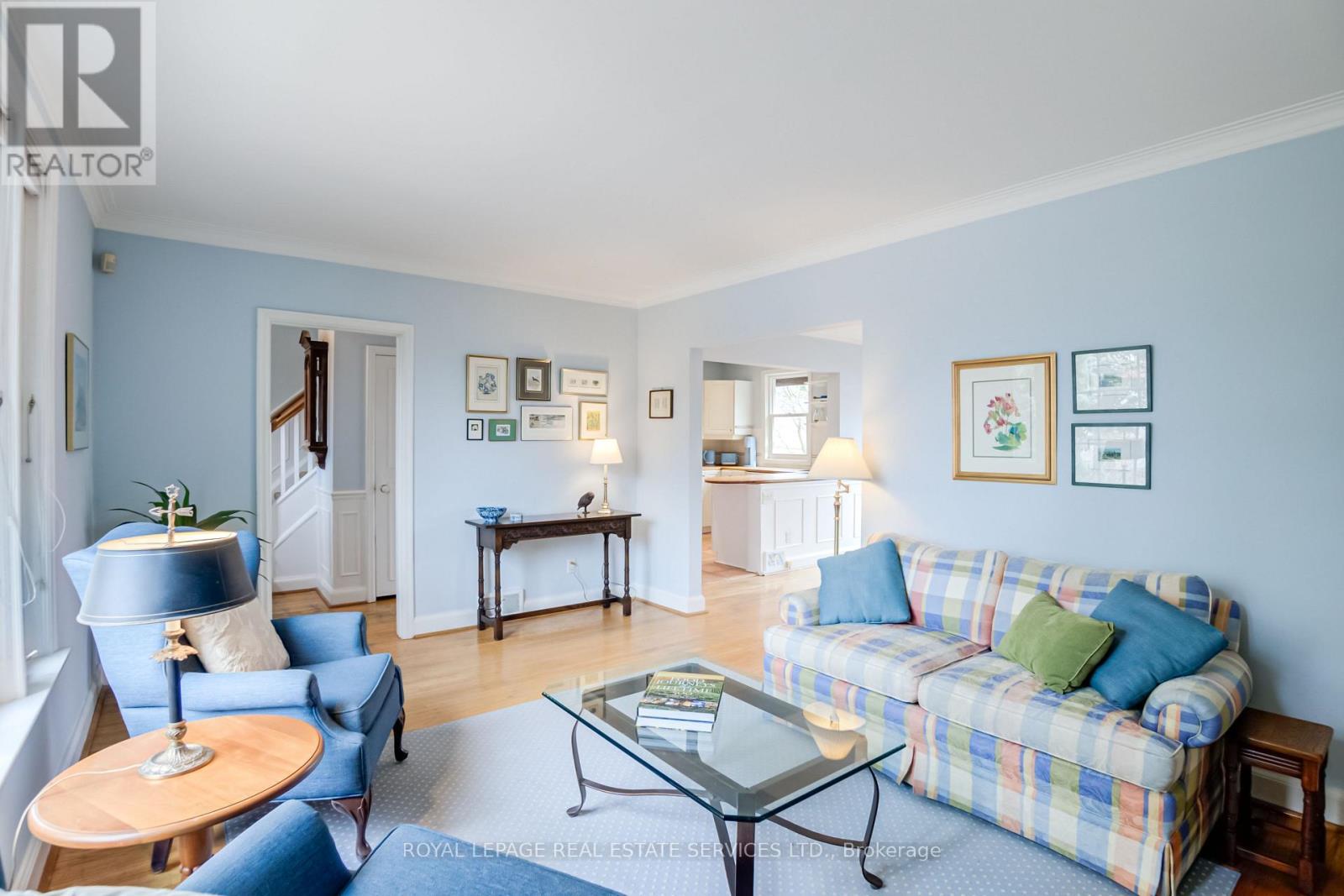 43 Bethnal Avenue, Toronto (Stonegate-Queensway), Ontario  M8Y 1Y8 - Photo 5 - W12212335