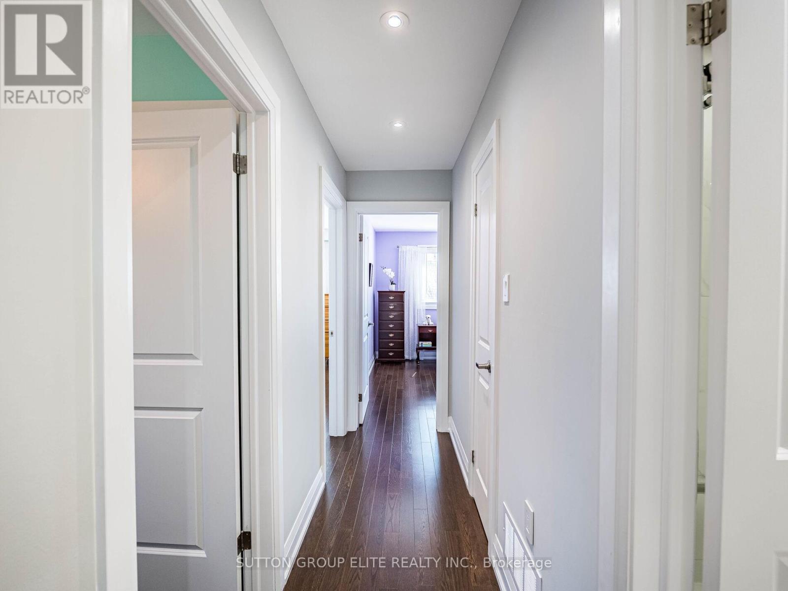 852 Consort Crescent, Mississauga, Ontario  L5C 1J9 - Photo 14 - W12212339