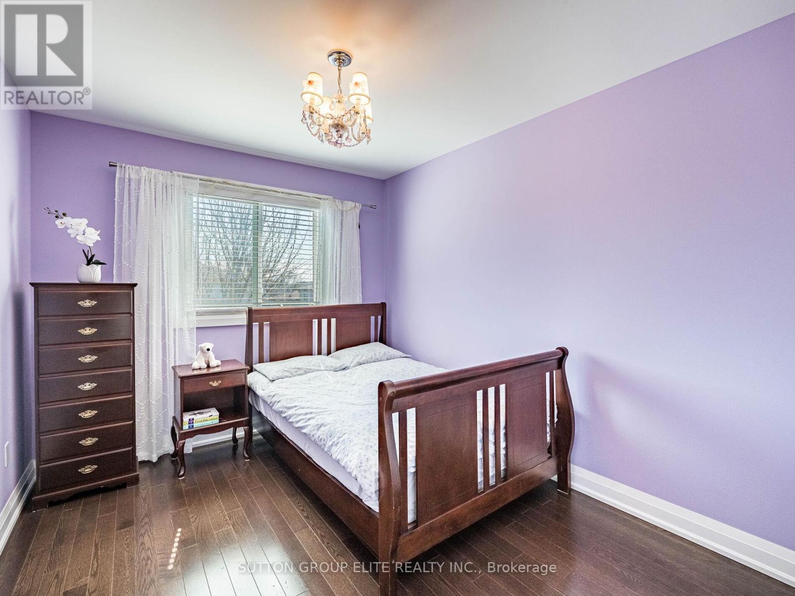 852 Consort Crescent, Mississauga, Ontario  L5C 1J9 - Photo 20 - W12212339