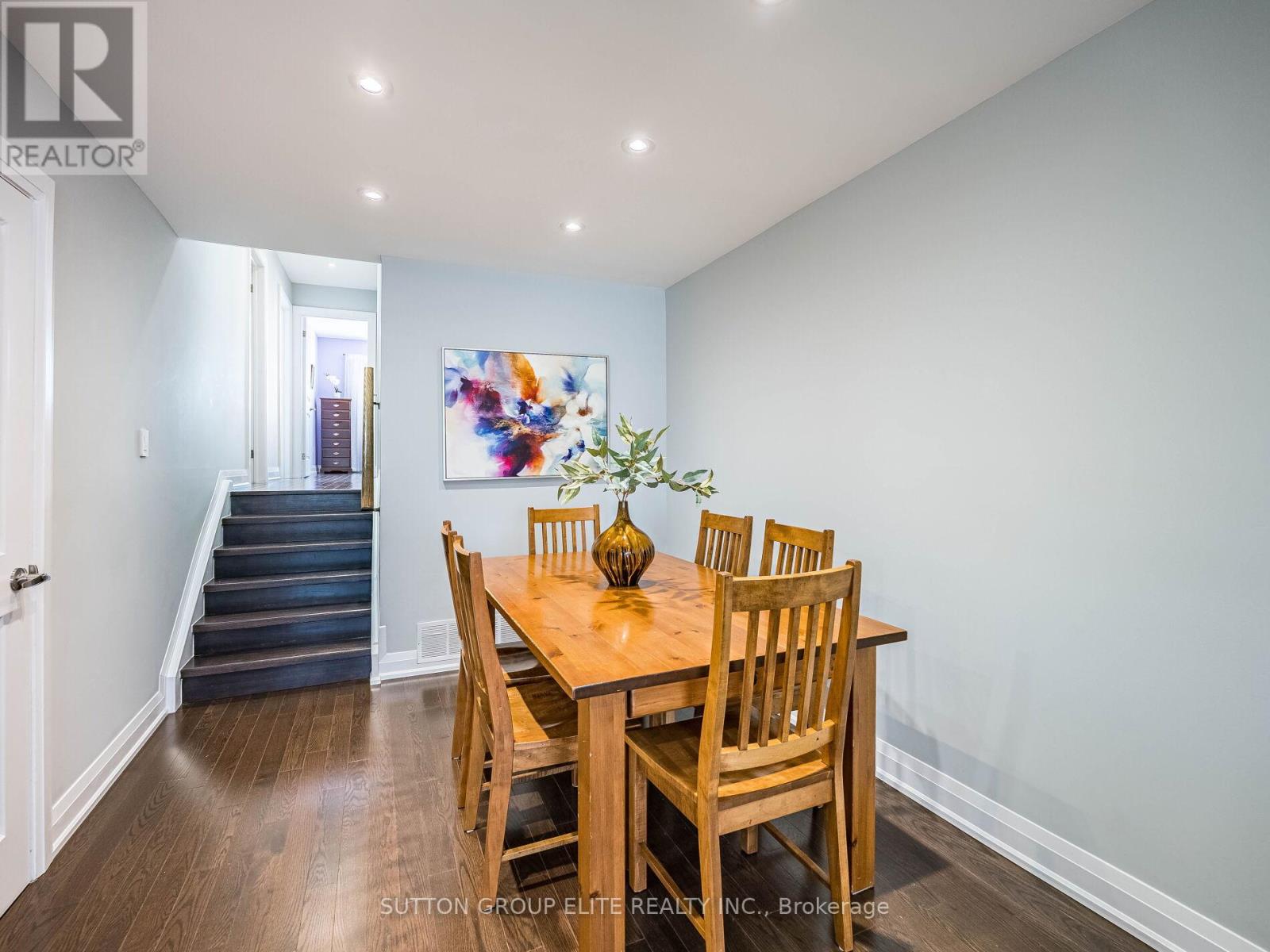852 Consort Crescent, Mississauga, Ontario  L5C 1J9 - Photo 8 - W12212339