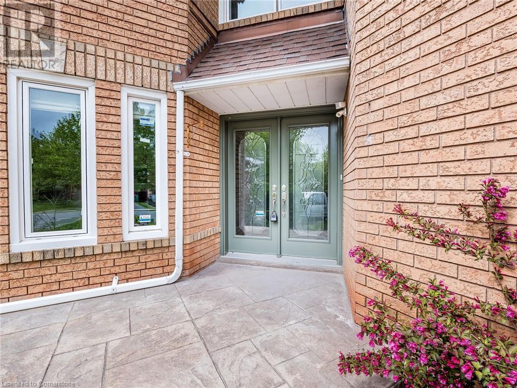86 Valonia Drive, Brampton, Ontario  L6V 4K1 - Photo 4 - 40740057