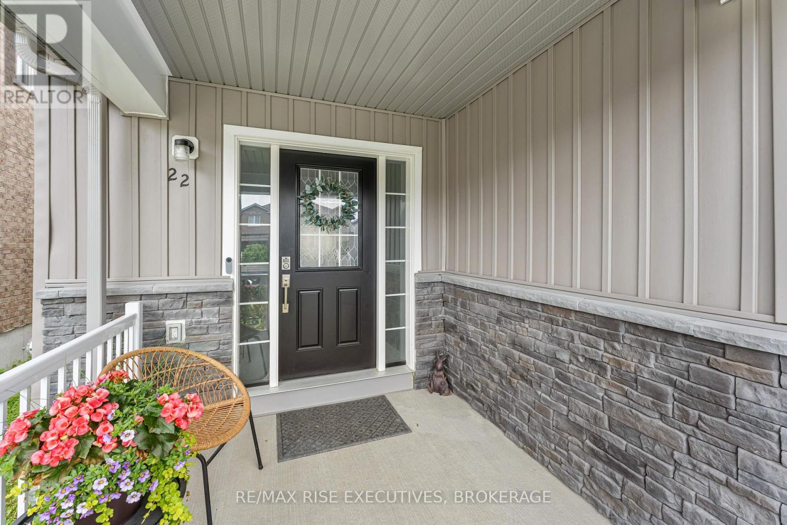 22 Tegan Court, Loyalist, Ontario  K0H 2H0 - Photo 2 - X12212671