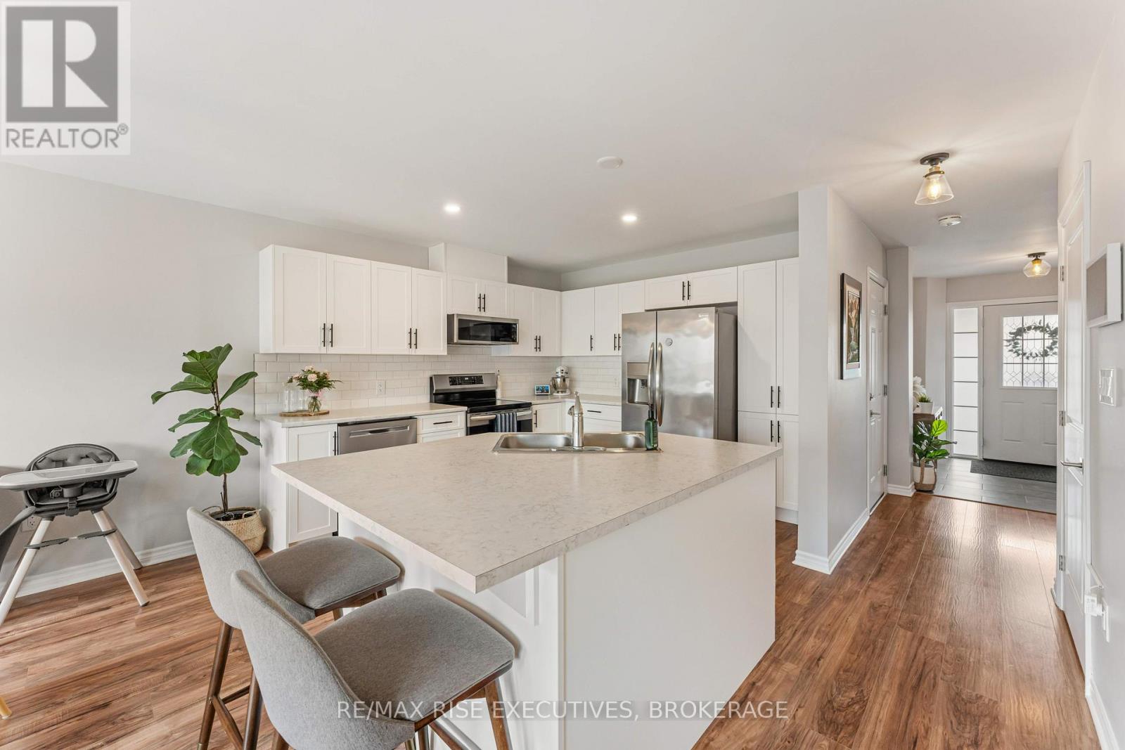 22 Tegan Court, Loyalist, Ontario  K0H 2H0 - Photo 8 - X12212671
