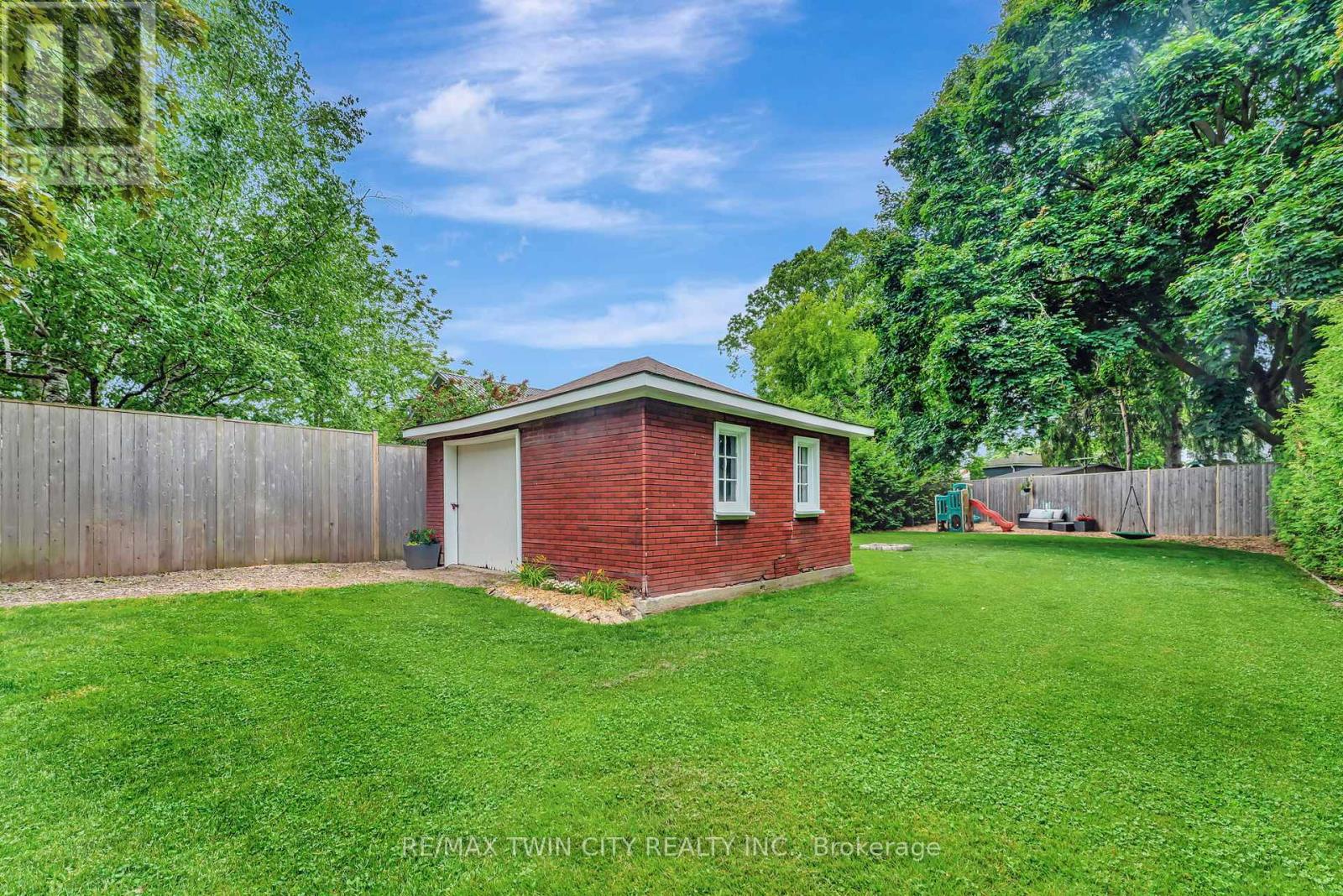 199 Dundas Lane, Cambridge, Ontario  N1R 1S7 - Photo 29 - X12212235