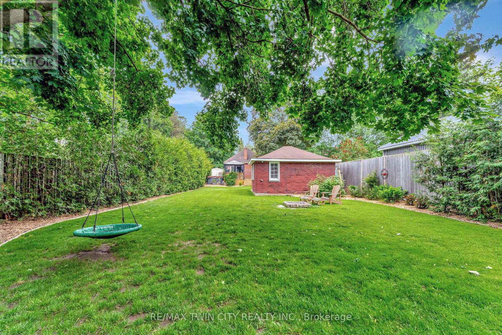 199 Dundas Lane, Cambridge, Ontario  N1R 1S7 - Photo 32 - X12212235