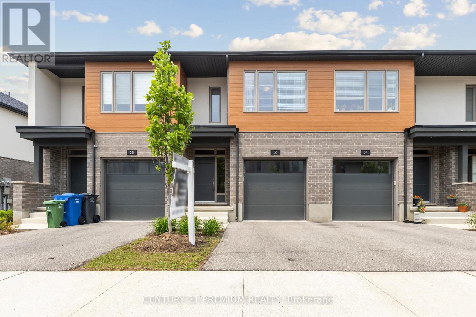 29 - 36 STEEL CRESCENT, Guelph, Ontario