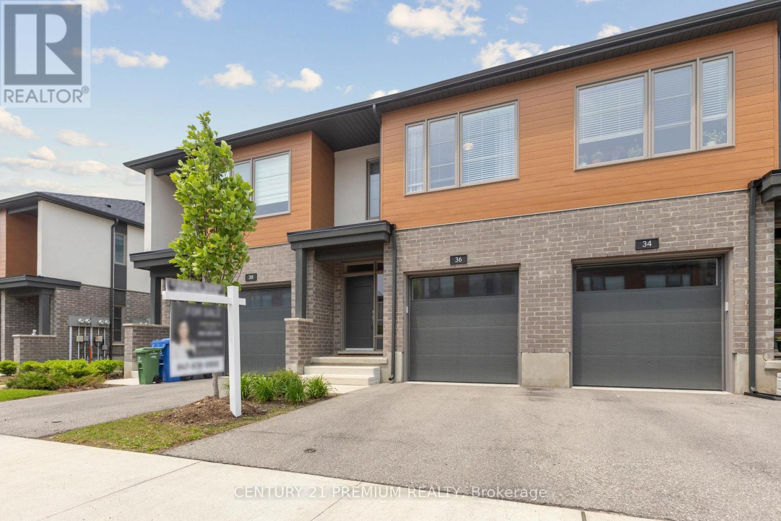 29 - 36 Steel Crescent, Guelph (St. Patrick's Ward), Ontario  N1E 0S7 - Photo 2 - X12212272