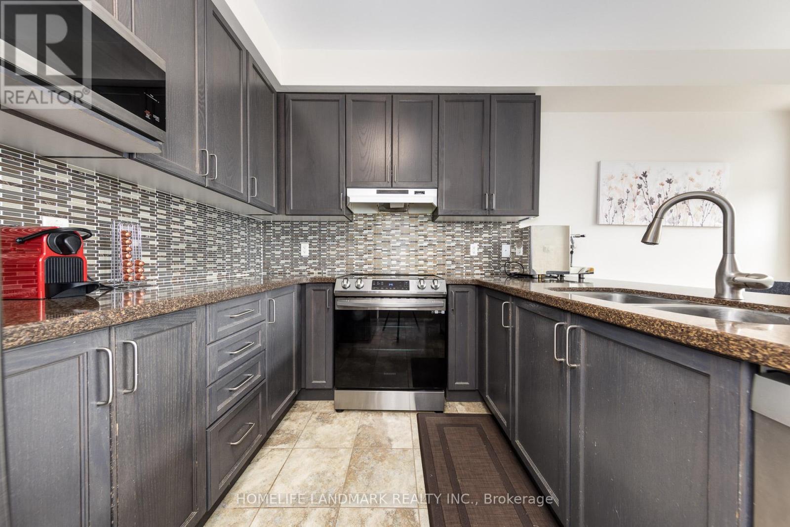 592 Settlers Ridge, Peterborough North (North), Ontario  K9L 0E6 - Photo 10 - X12212324