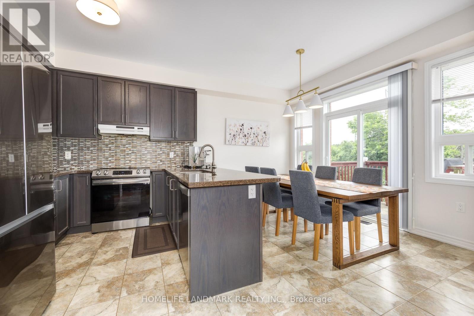 592 Settlers Ridge, Peterborough North (North), Ontario  K9L 0E6 - Photo 11 - X12212324