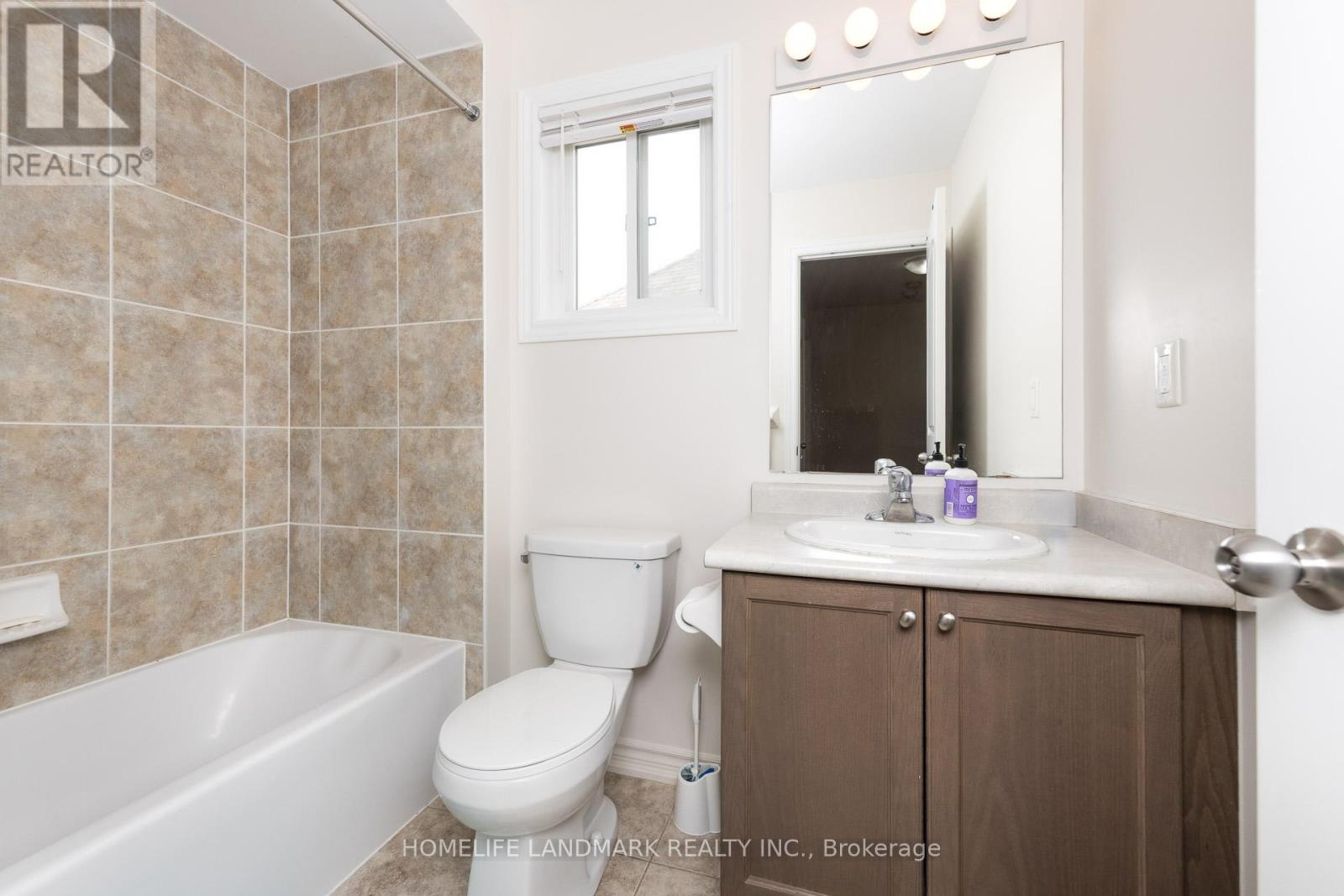 592 Settlers Ridge, Peterborough North (North), Ontario  K9L 0E6 - Photo 20 - X12212324