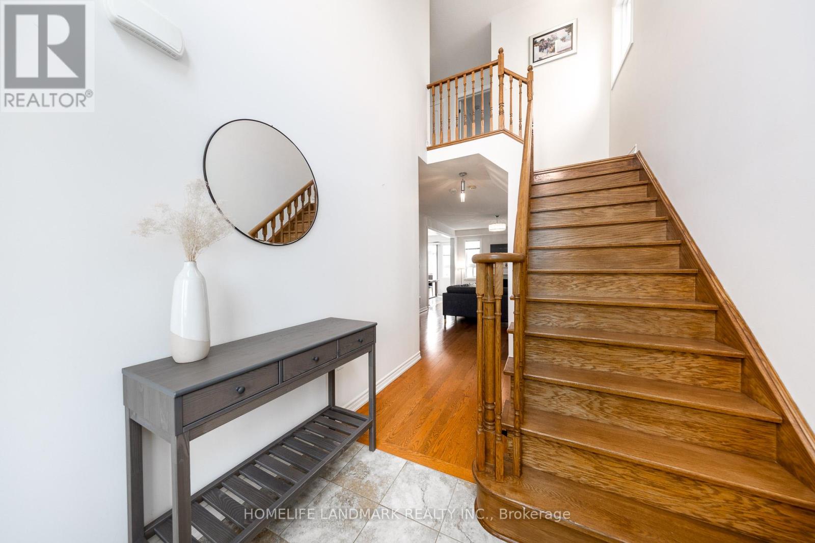 592 Settlers Ridge, Peterborough North (North), Ontario  K9L 0E6 - Photo 3 - X12212324