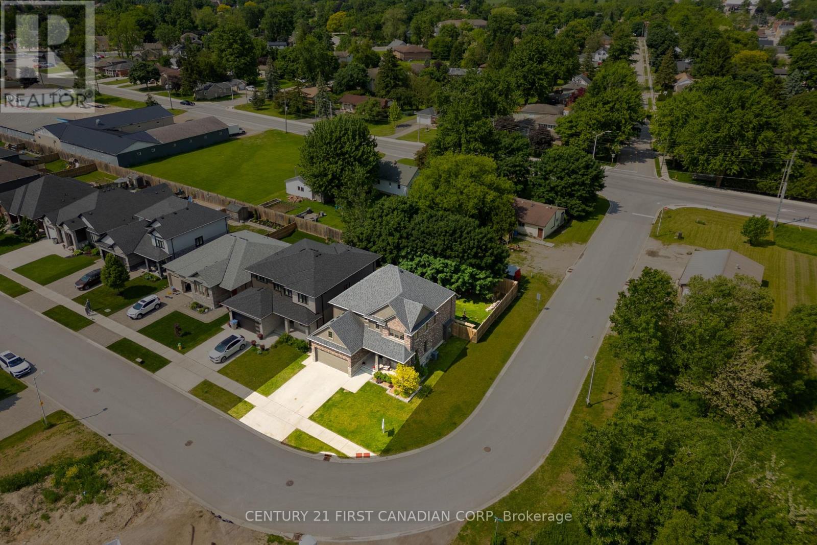 191 Spencer Avenue, Lucan Biddulph (Lucan), Ontario  N0M 2J0 - Photo 3 - X12212630