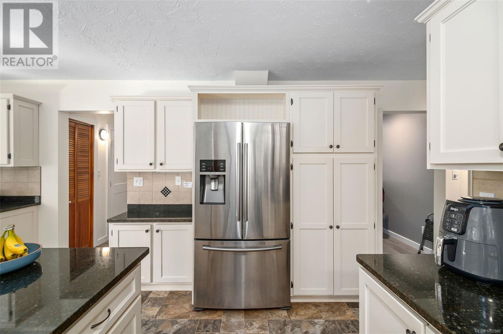 3835 James Cres, Black Creek, British Columbia  V9J 1G1 - Photo 15 - 1002940
