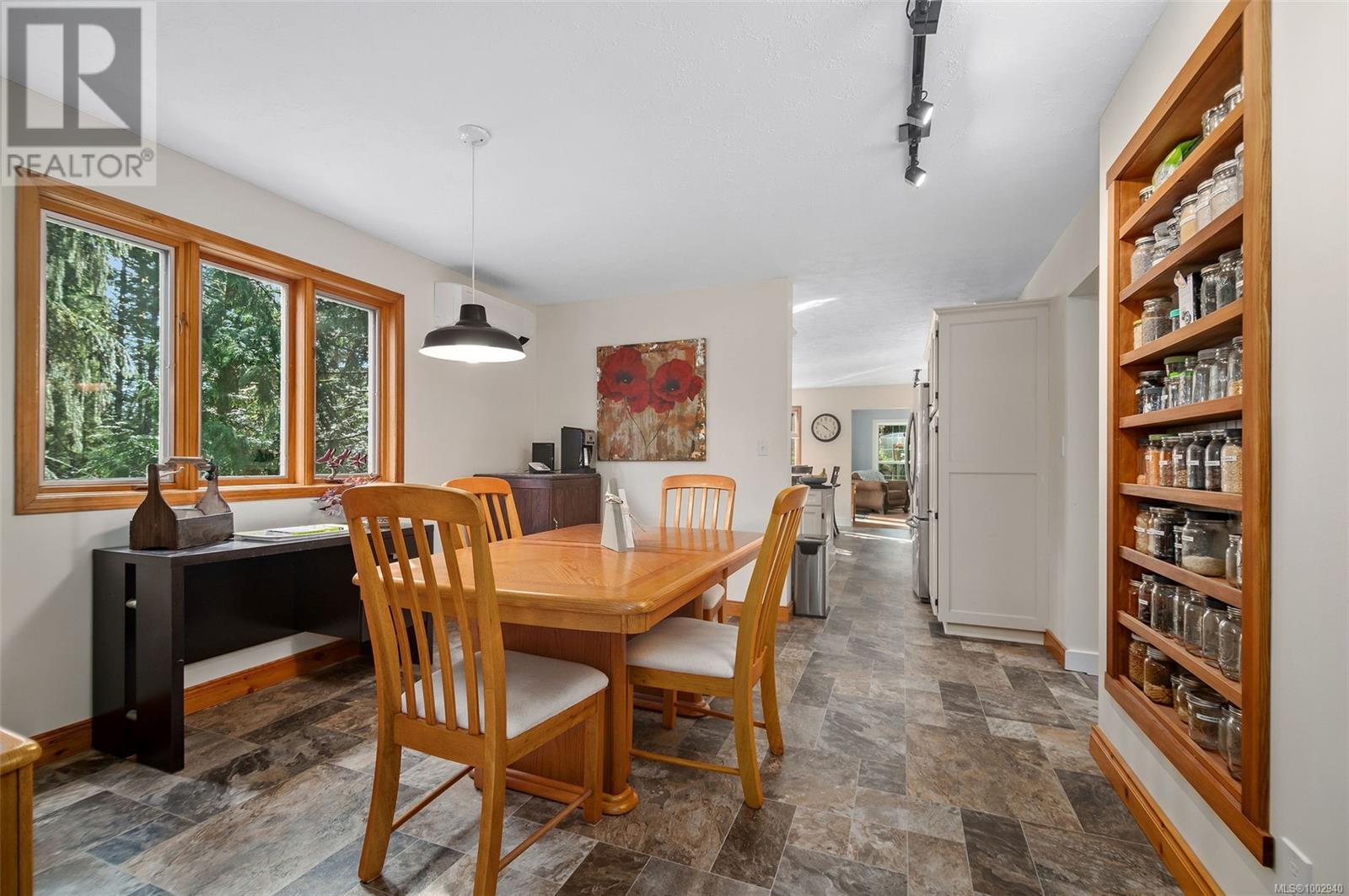 3835 James Cres, Black Creek, British Columbia  V9J 1G1 - Photo 18 - 1002940