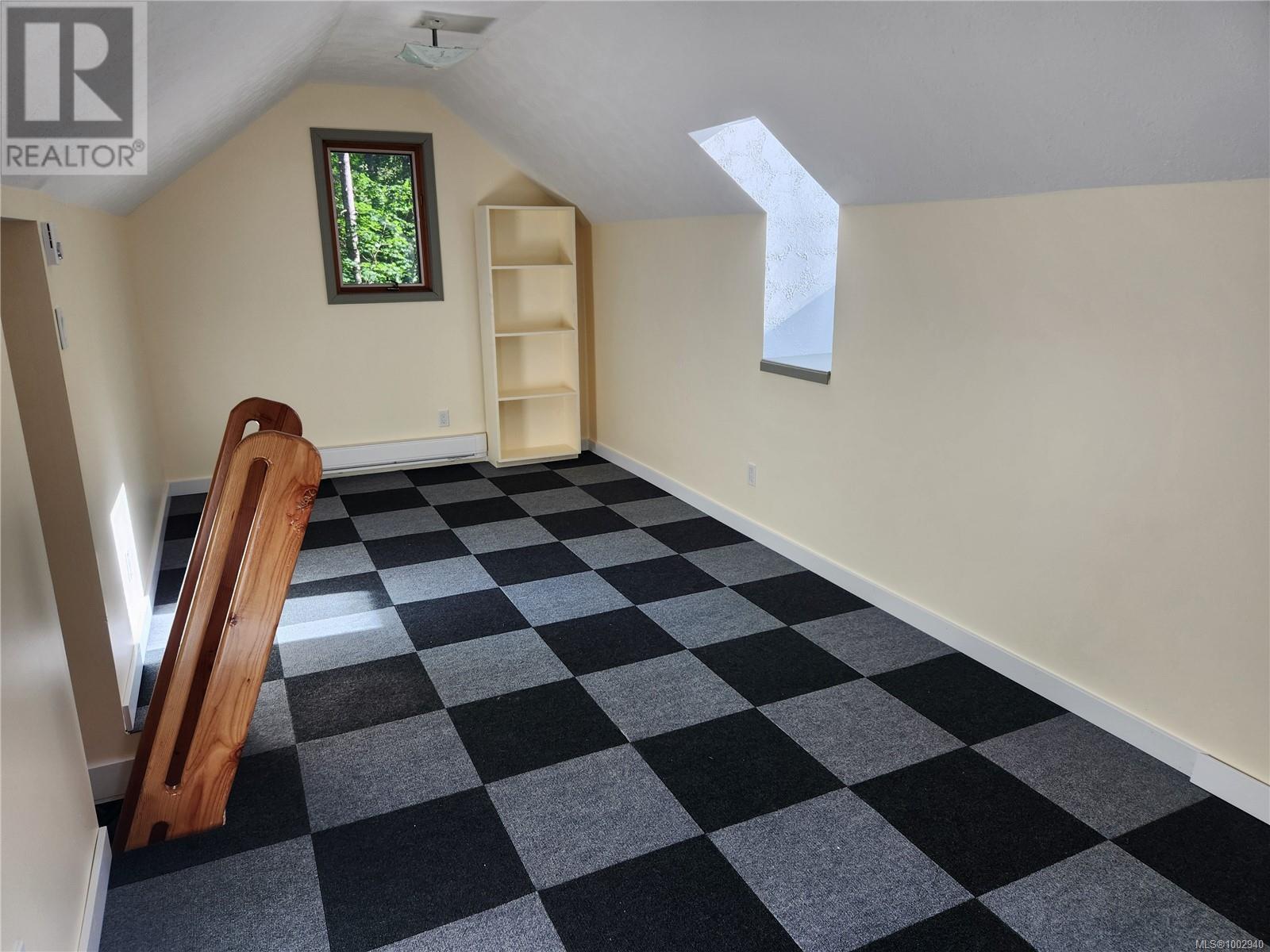 3835 James Cres, Black Creek, British Columbia  V9J 1G1 - Photo 32 - 1002940