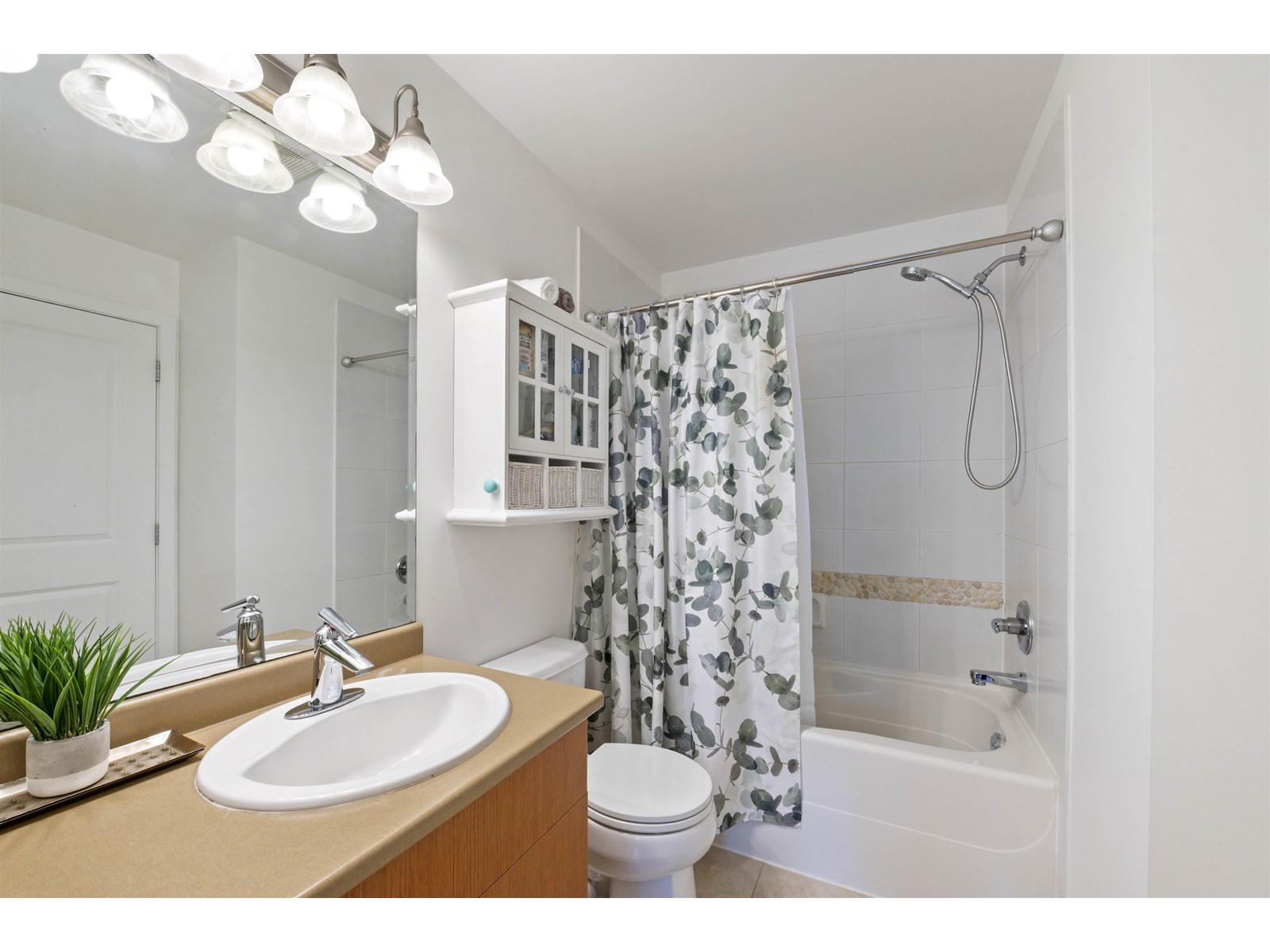302 33318 E Bourquin Crescent, Abbotsford, British Columbia  V2S 0A6 - Photo 15 - R3012745