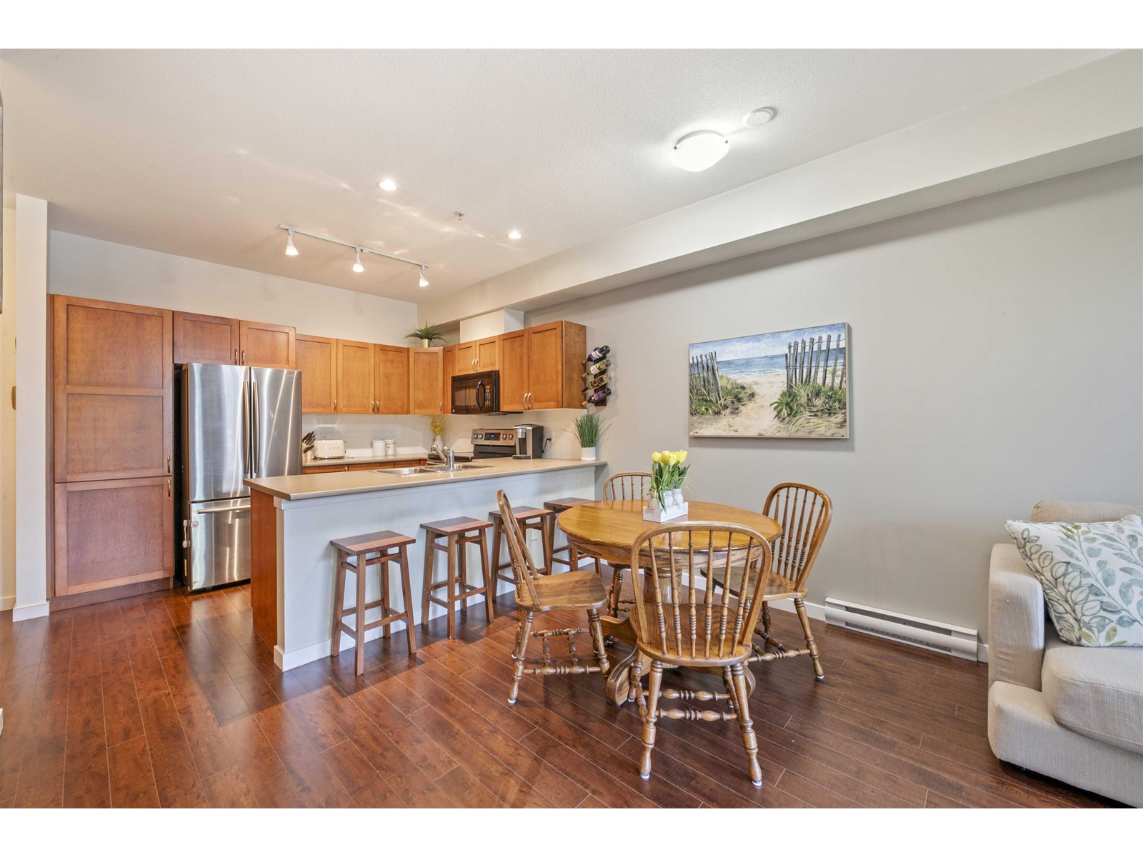302 33318 E Bourquin Crescent, Abbotsford, British Columbia  V2S 0A6 - Photo 4 - R3012745