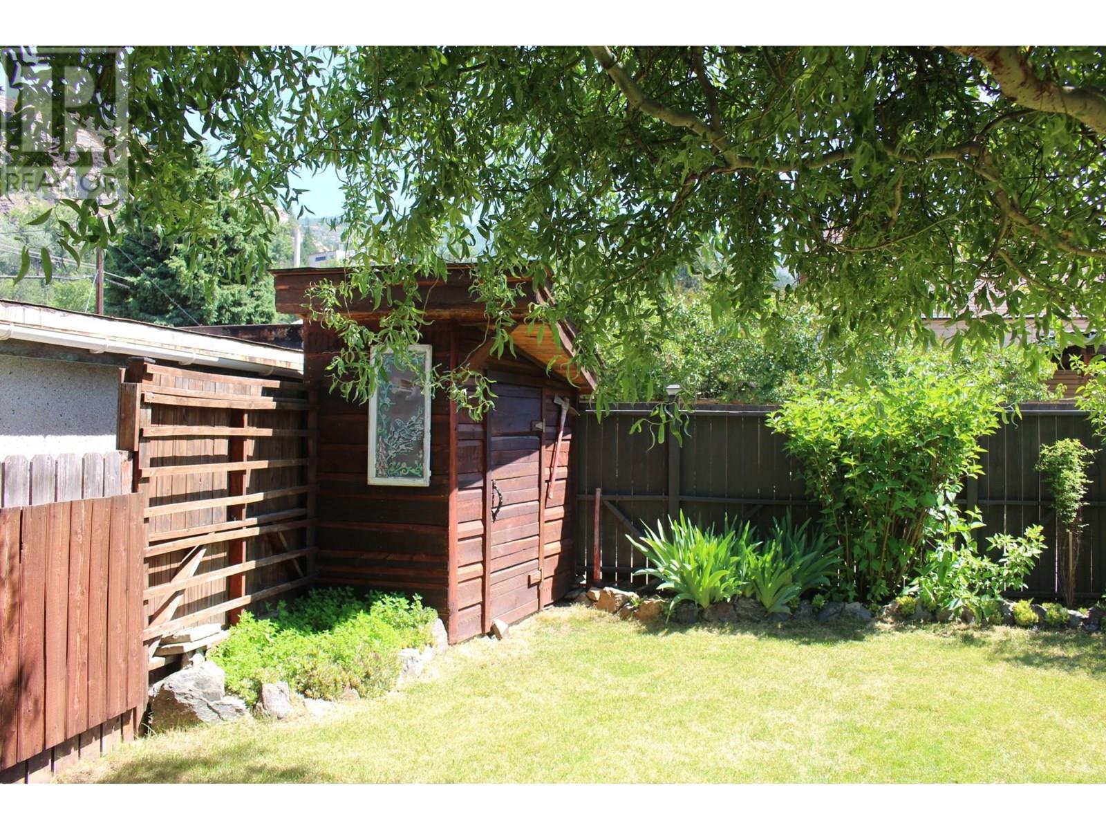 1317 Columbia Avenue, Trail, British Columbia  V1R 1J5 - Photo 11 - 10351507