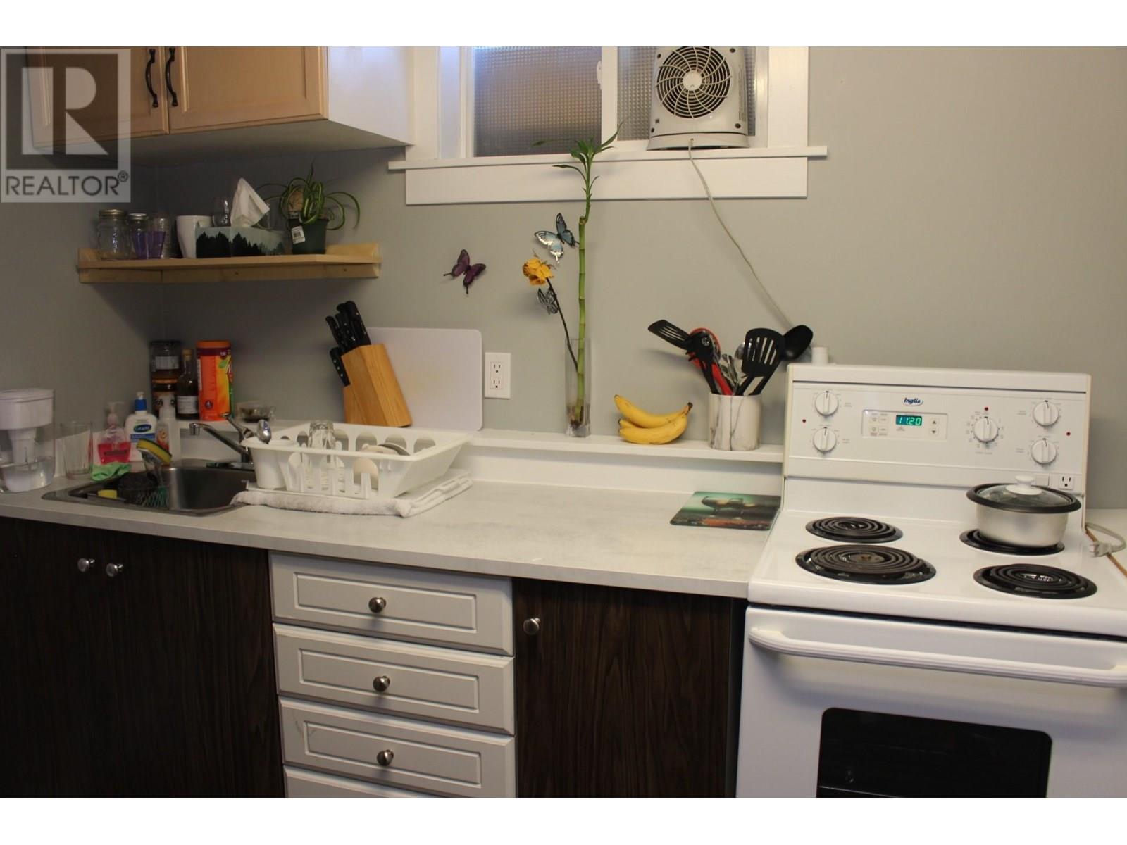 1317 Columbia Avenue, Trail, British Columbia  V1R 1J5 - Photo 42 - 10351507