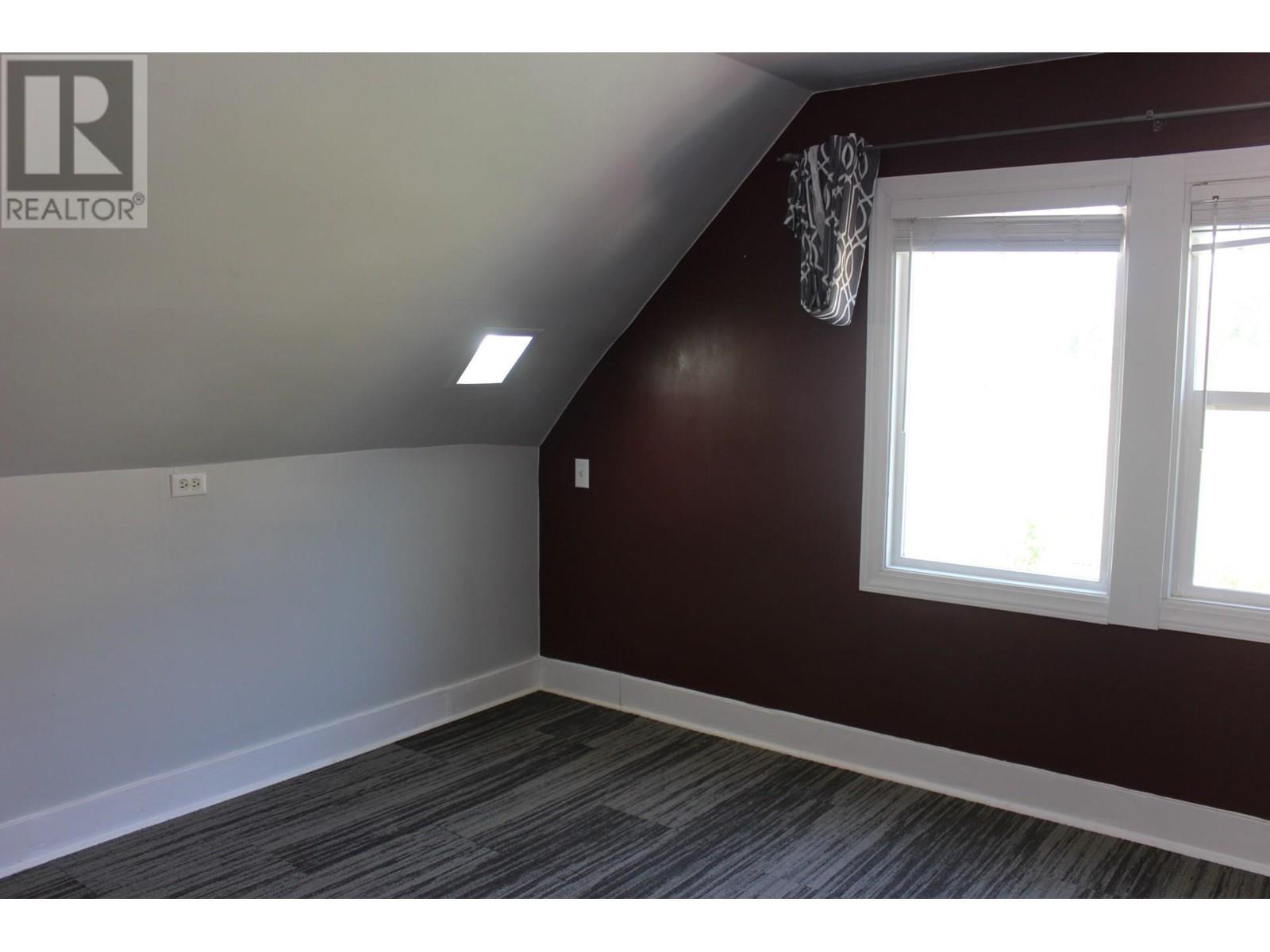 1317 Columbia Avenue, Trail, British Columbia  V1R 1J5 - Photo 34 - 10351507