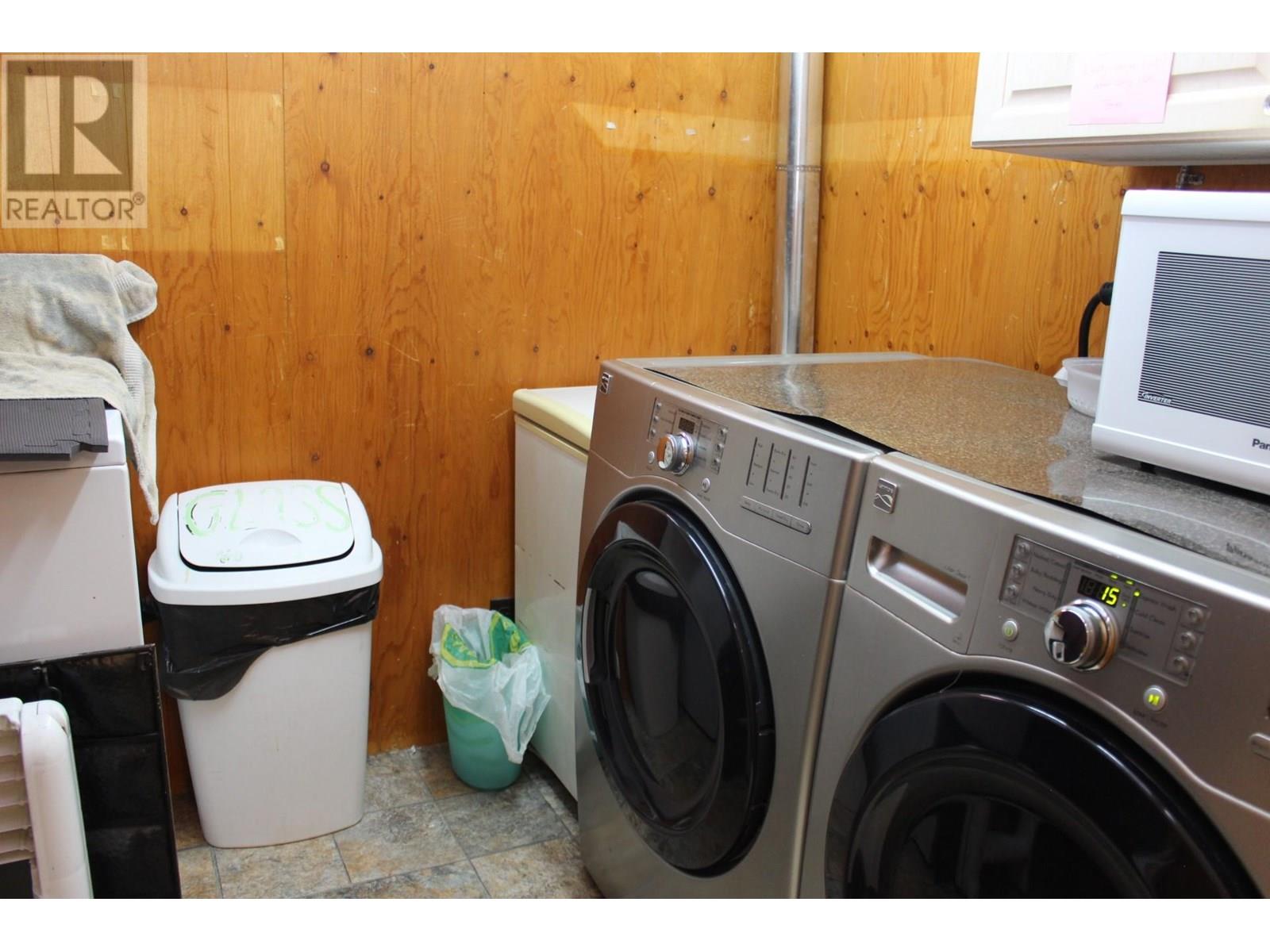 1317 Columbia Avenue, Trail, British Columbia  V1R 1J5 - Photo 44 - 10351507