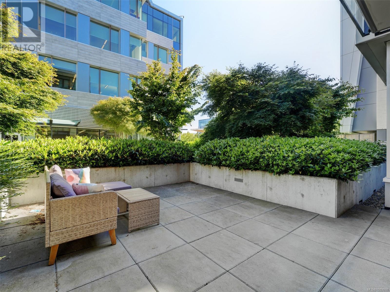 104 530 Michigan St, Victoria, British Columbia  V8V 0G2 - Photo 4 - 1003088