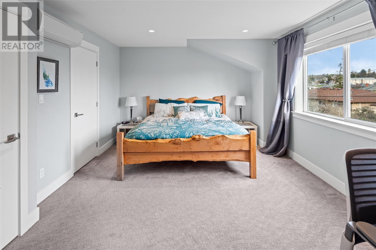 4 2923 Shelbourne St, Victoria, British Columbia  V8R 4M7 - Photo 18 - 1003039