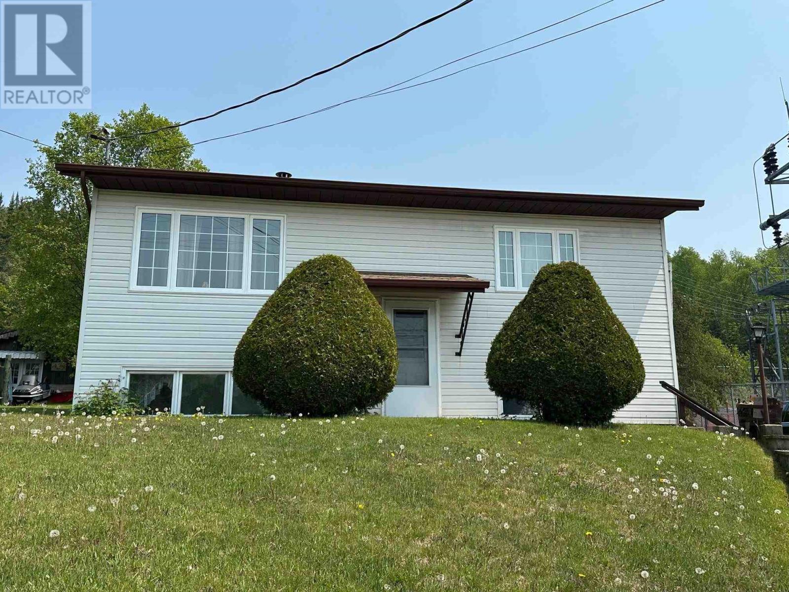 94 Winnipeg St, Schreiber, Ontario  P0T 2S0 - Photo 2 - TB251629