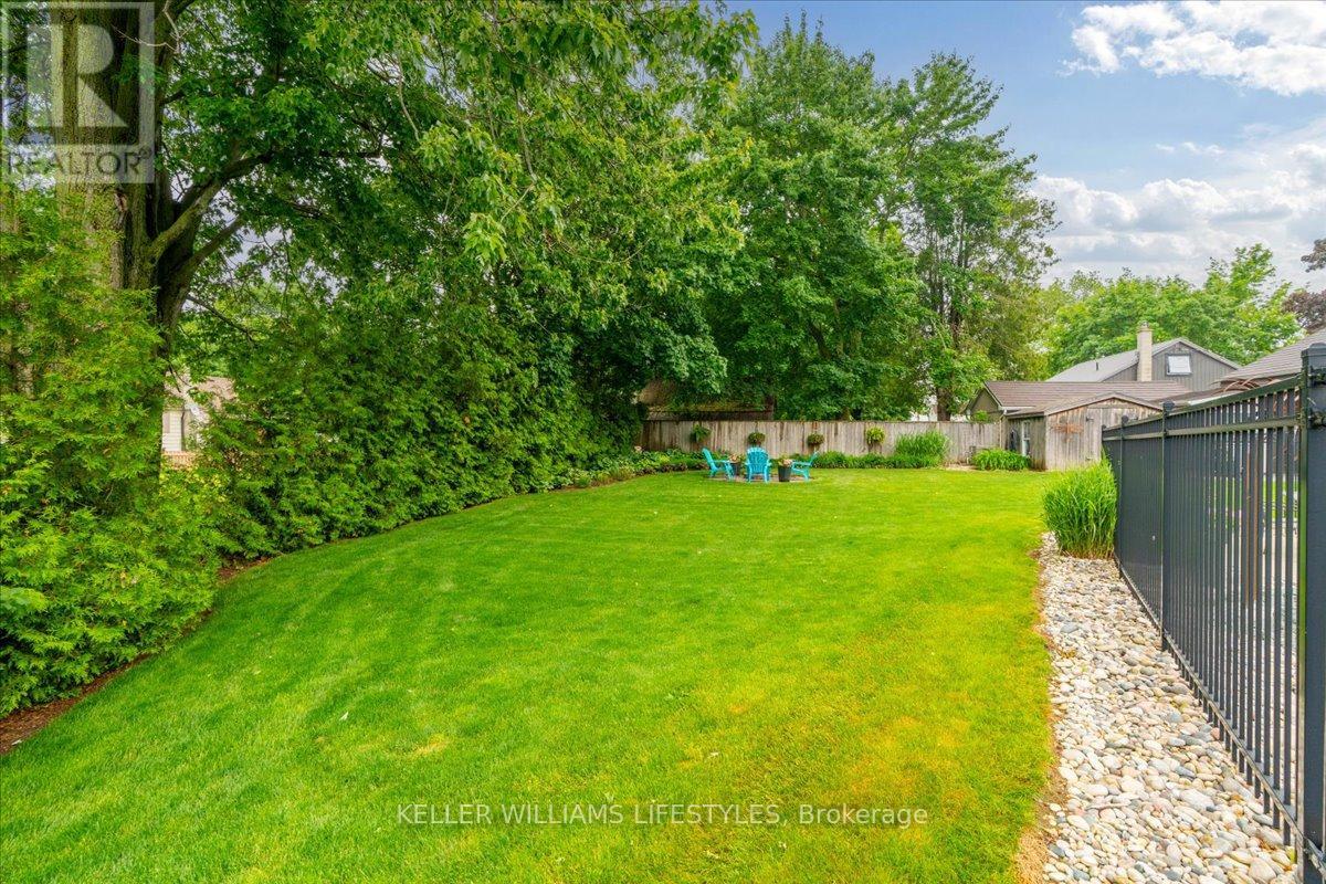 13 Victoria Street, Lambton Shores, Ontario  N0M 1B0 - Photo 37 - X12202921