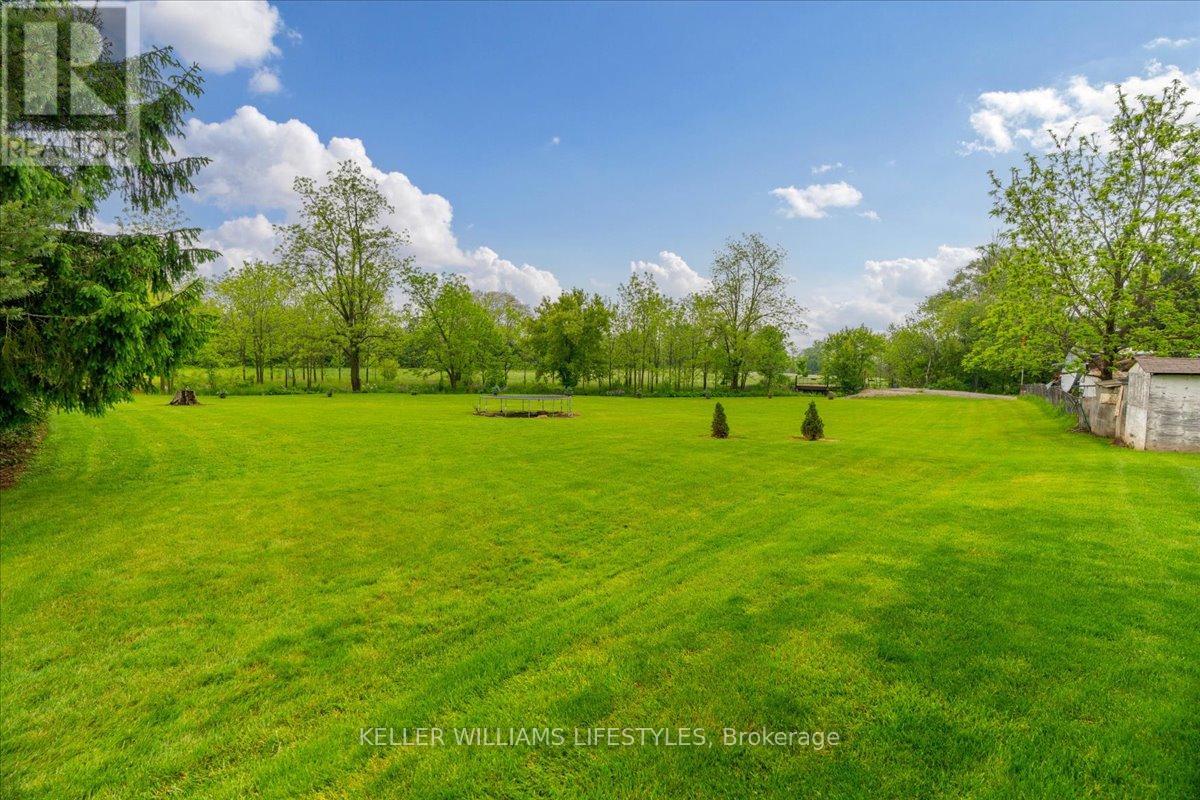13 Victoria Street, Lambton Shores, Ontario  N0M 1B0 - Photo 38 - X12202921