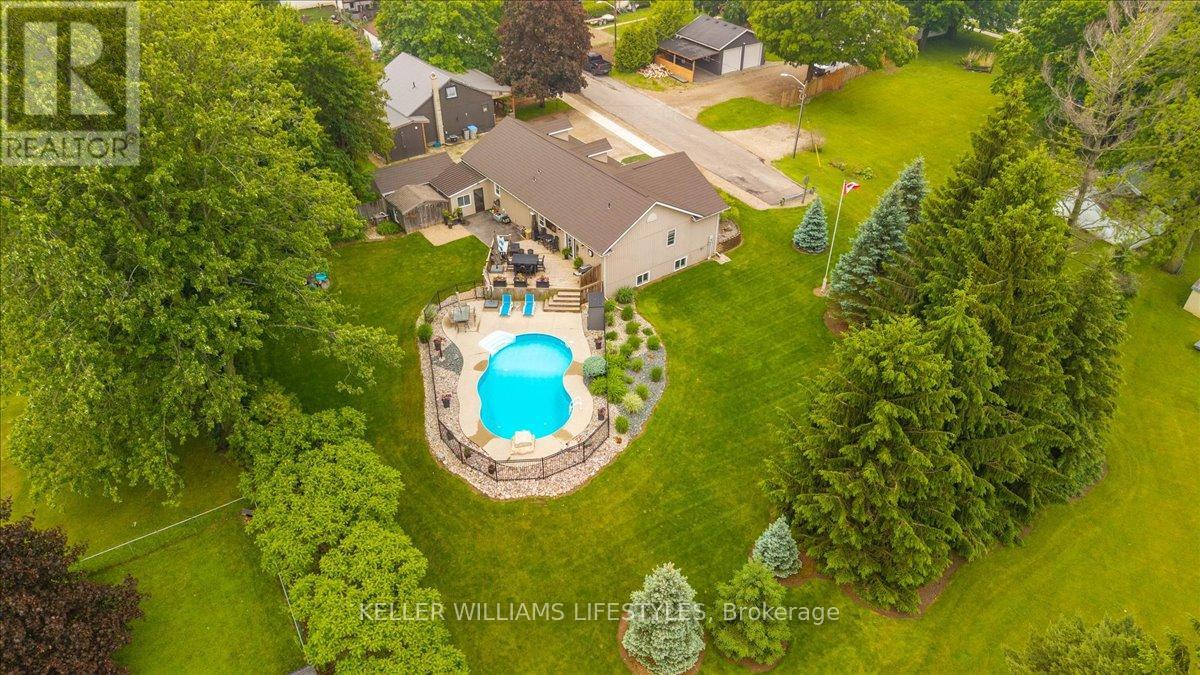 13 Victoria Street, Lambton Shores, Ontario  N0M 1B0 - Photo 42 - X12202921