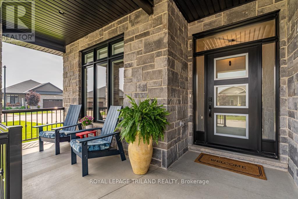 34 - 121 Robin Ridge, Central Elgin, Ontario  N0L 1B0 - Photo 3 - X12210922