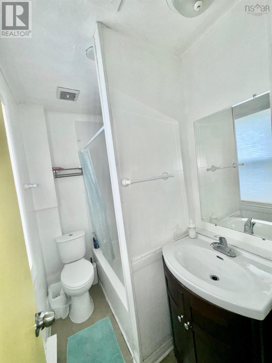 105 Welton Street, Sydney, Nova Scotia  B1P 5R6 - Photo 12 - 202510528