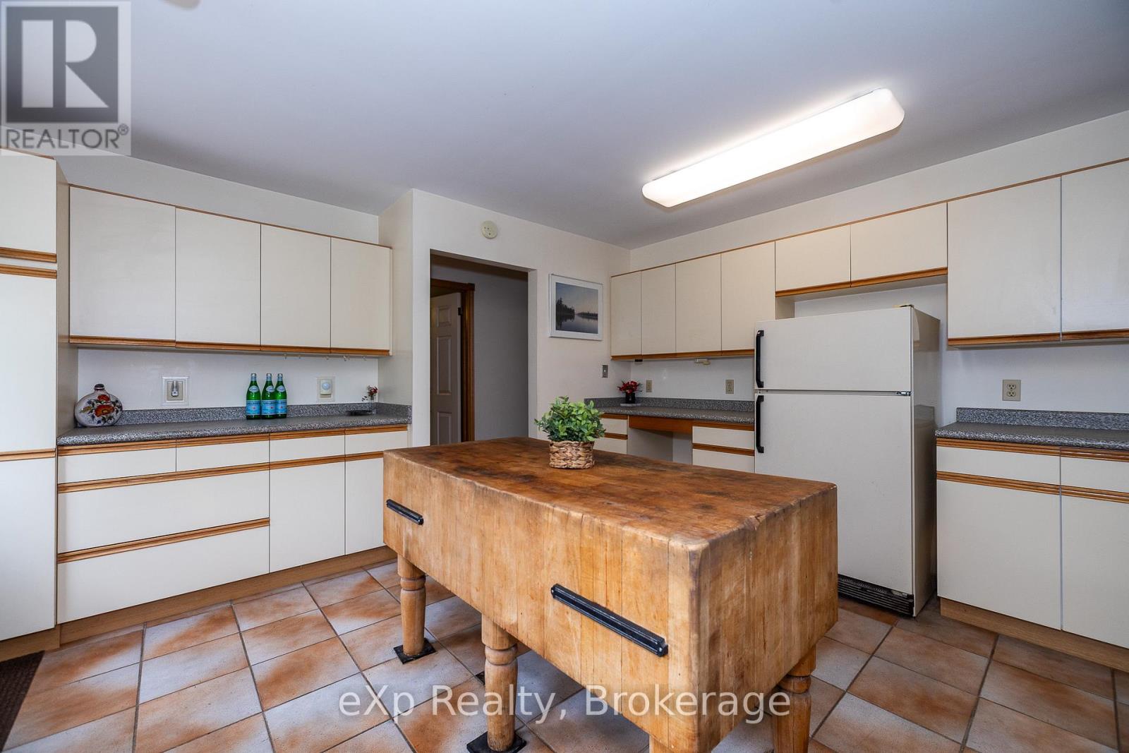 64 Garafraxa Street, Chatsworth, Ontario  N0H 1G0 - Photo 8 - X12212633