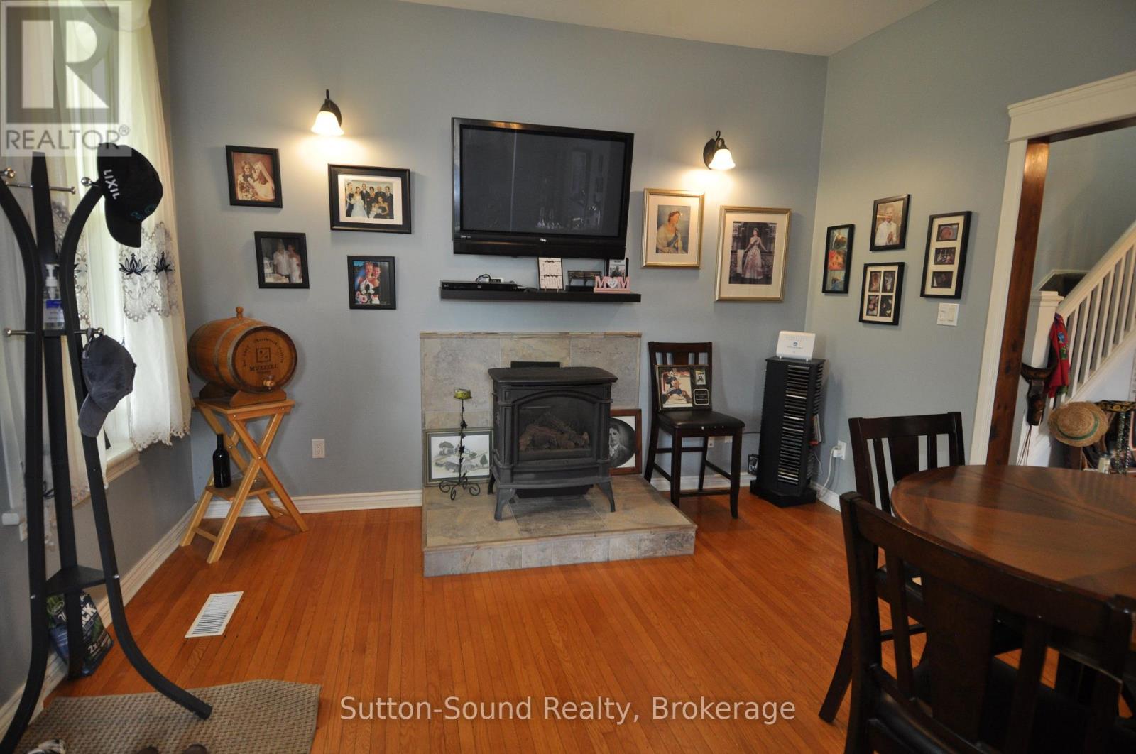77 Highway 10 Highway, Chatsworth, Ontario  N0H 1G0 - Photo 5 - X12212643