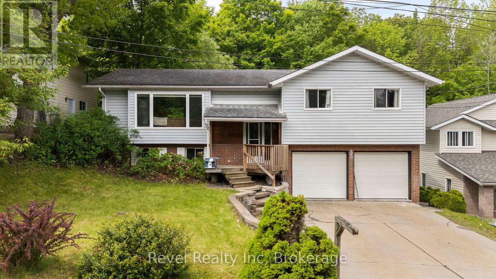 35 MACKLAIM DRIVE, Parry Sound, Ontario