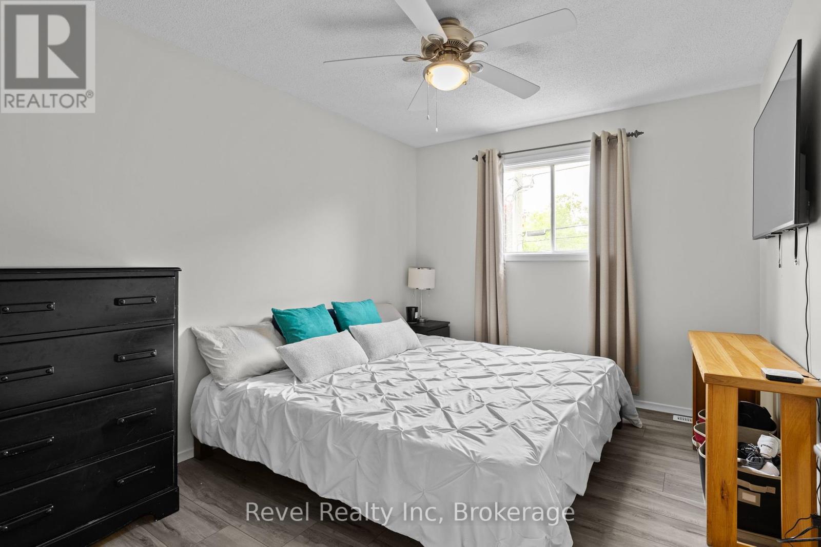 35 Macklaim Drive, Parry Sound, Ontario  P2A 2Z7 - Photo 17 - X12212661
