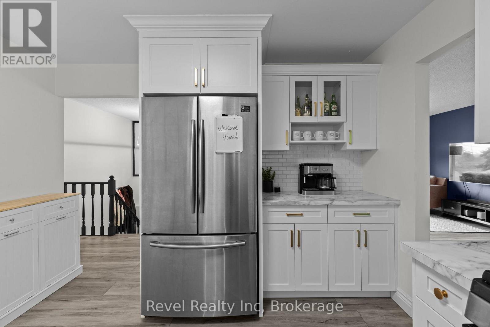 35 Macklaim Drive, Parry Sound, Ontario  P2A 2Z7 - Photo 3 - X12212661